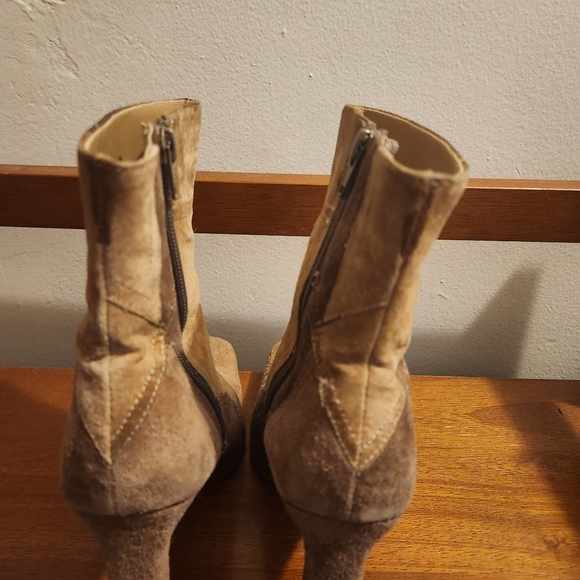 Suede "patches" ankle boots size 7 - Picture 4 of 4
